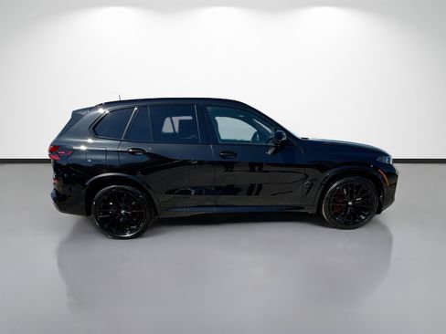 New 2026 BMW X5 xDrive40i w/ M Sport Package AWD/4WD image 2