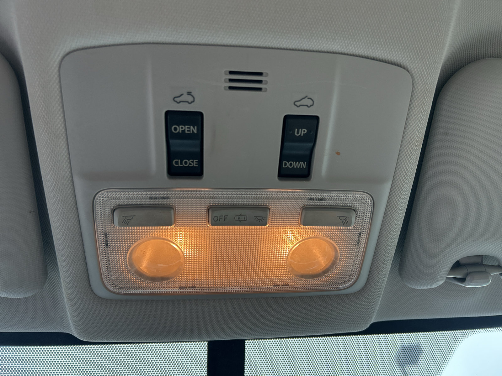 Used 2013 Toyota RAV4 XLE FWD image 23