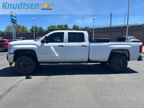 Used 2018 GMC Sierra 3500 4x4 Crew Cab image 3