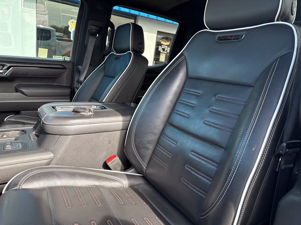 Used 2022 GMC Sierra 1500 AT4X AWD/4WD image 32
