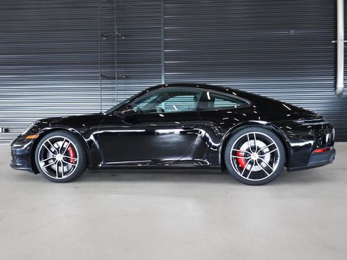 New 2026 Porsche 911 Carrera 4S image 2