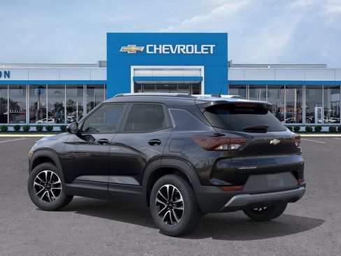 New 2026 Chevrolet TrailBlazer LT FWD image 3
