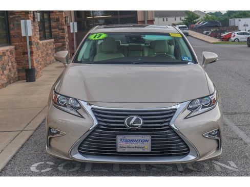 Used 2017 Lexus ES 350 w/ Premium Package FWD image 8