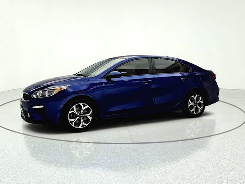 Used 2020 Kia Forte LXS FWD image 4