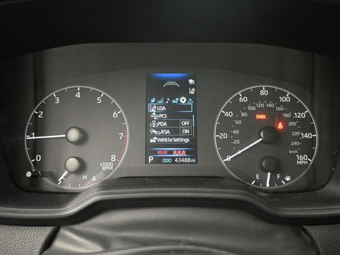 Used 2024 Toyota Corolla LE image 21