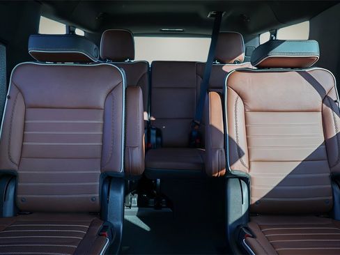 Used 2023 GMC Yukon XL Denali Ultimate image 29
