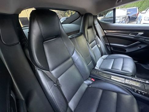 Used 2015 Porsche Panamera 4S image 39