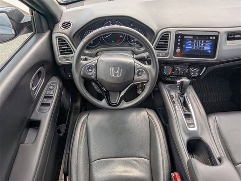 Used 2022 Honda HR-V Sport image 18