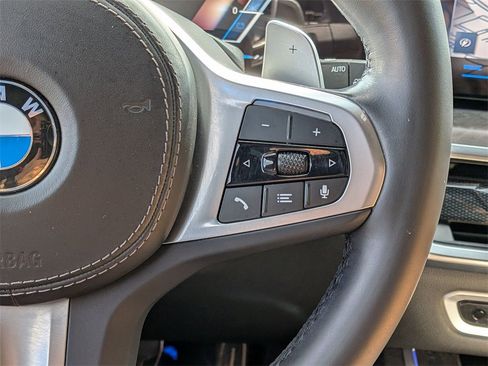 Used 2023 BMW X7 xDrive40i w/ M Sport Package image 31