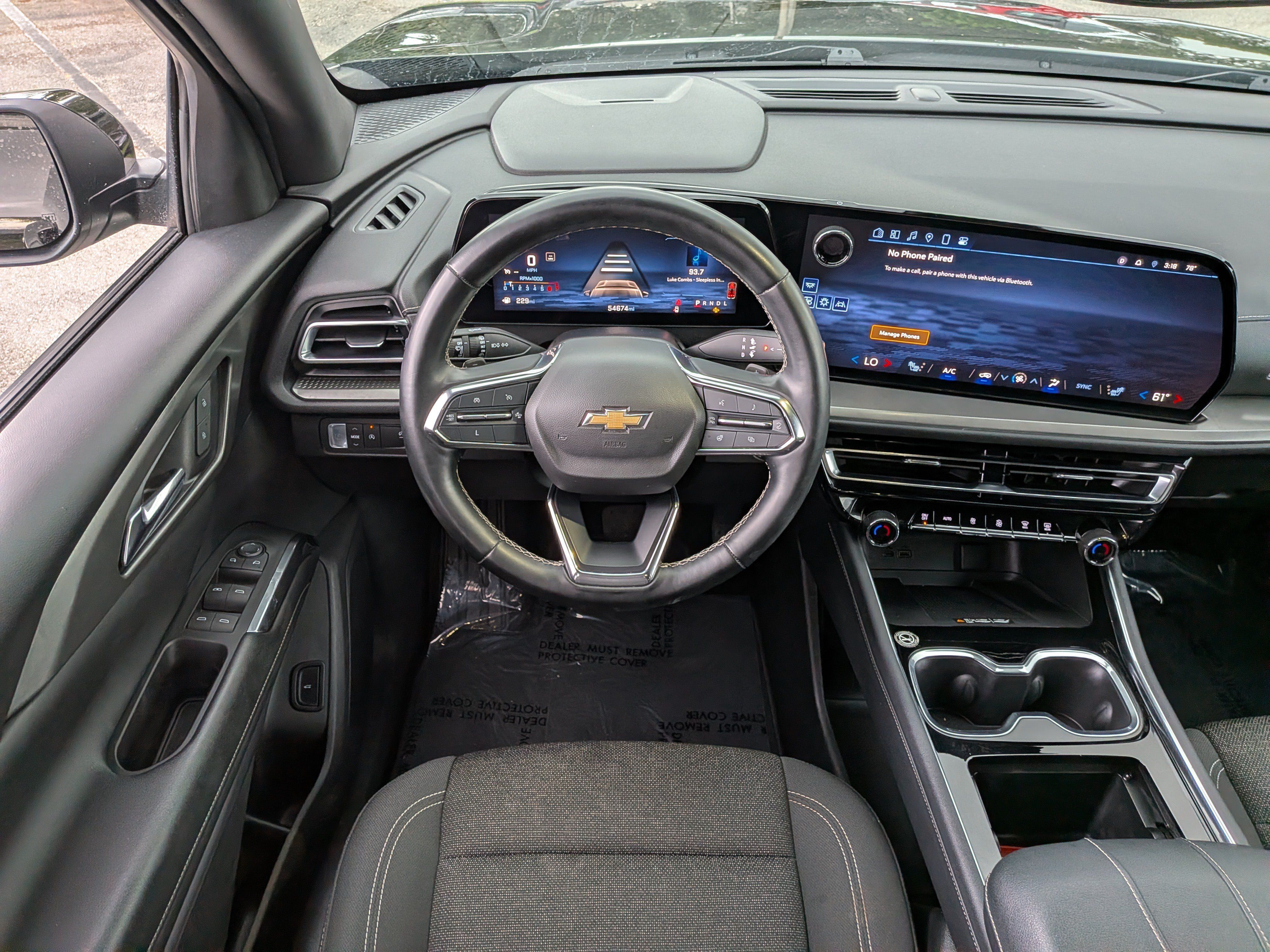 Used 2024 Chevrolet Traverse LT FWD image 18