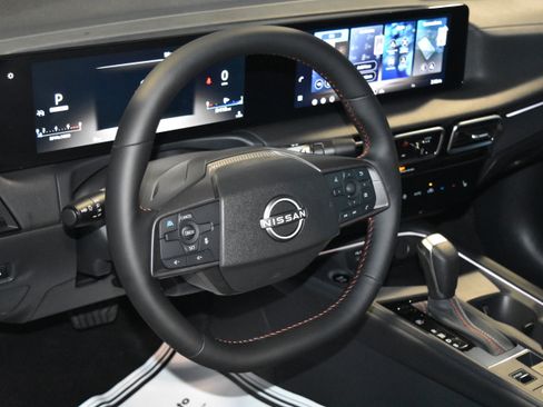 New 2026 Nissan Sentra SR w/ SR Premium Package image 2