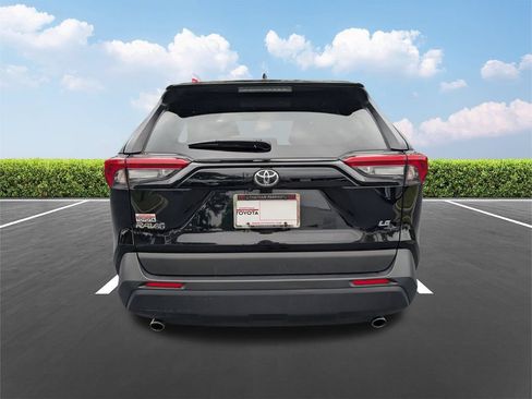 Certified 2025 Toyota RAV4 LE FWD image 6
