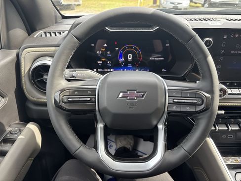 New 2026 Chevrolet Colorado ZR2 w/ Technology Package AWD/4WD image 17