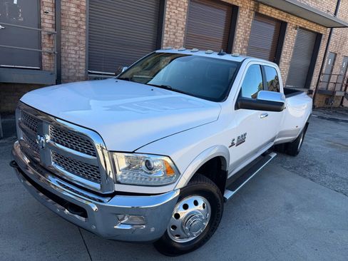 Used 2018 RAM 3500 Laramie image 2