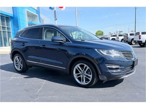 Used 2018 Lincoln MKC Reserve w/ Lincoln MKC Climate Package AWD/4WD image 2