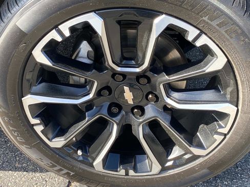 Used 2022 Chevrolet Tahoe RST w/ Luxury Package image 27