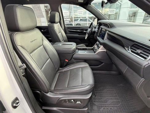 Used 2022 GMC Yukon Denali w/ Advanced Technology Package image 20