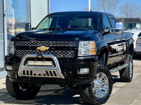 Used 2014 Chevrolet Silverado 2500 LT w/ Z71 Appearance Package AWD/4WD image 32