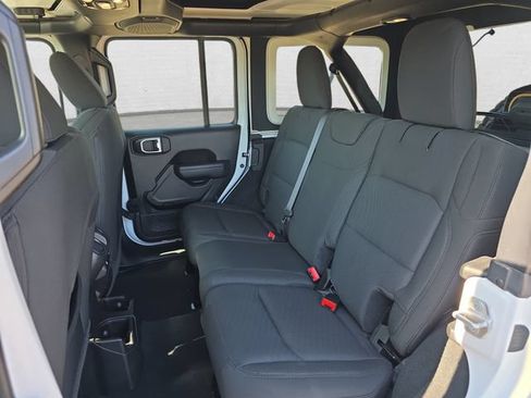 Used 2023 Jeep Wrangler Unlimited Sport AWD/4WD image 13