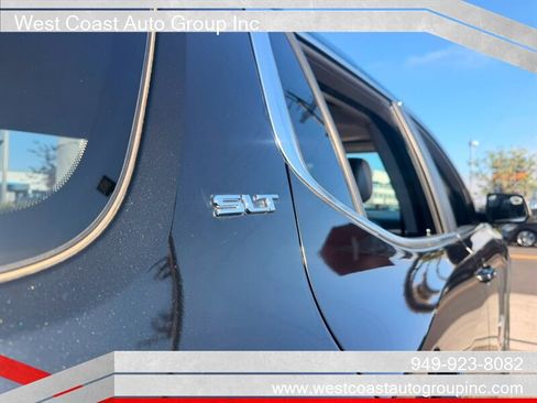 Used 2017 GMC Acadia SLT FWD image 23