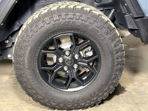 Used 2024 Jeep Wrangler Willys image 40