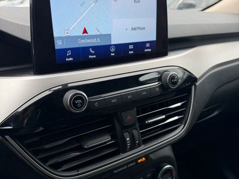 Used 2020 Ford Escape SE image 23