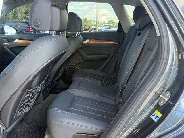 Used 2021 Audi Q5 e Premium Plus AWD/4WD image 11