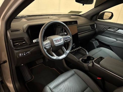 Used 2026 GMC Terrain AT4 w/ Convenience Package III AWD/4WD image 4