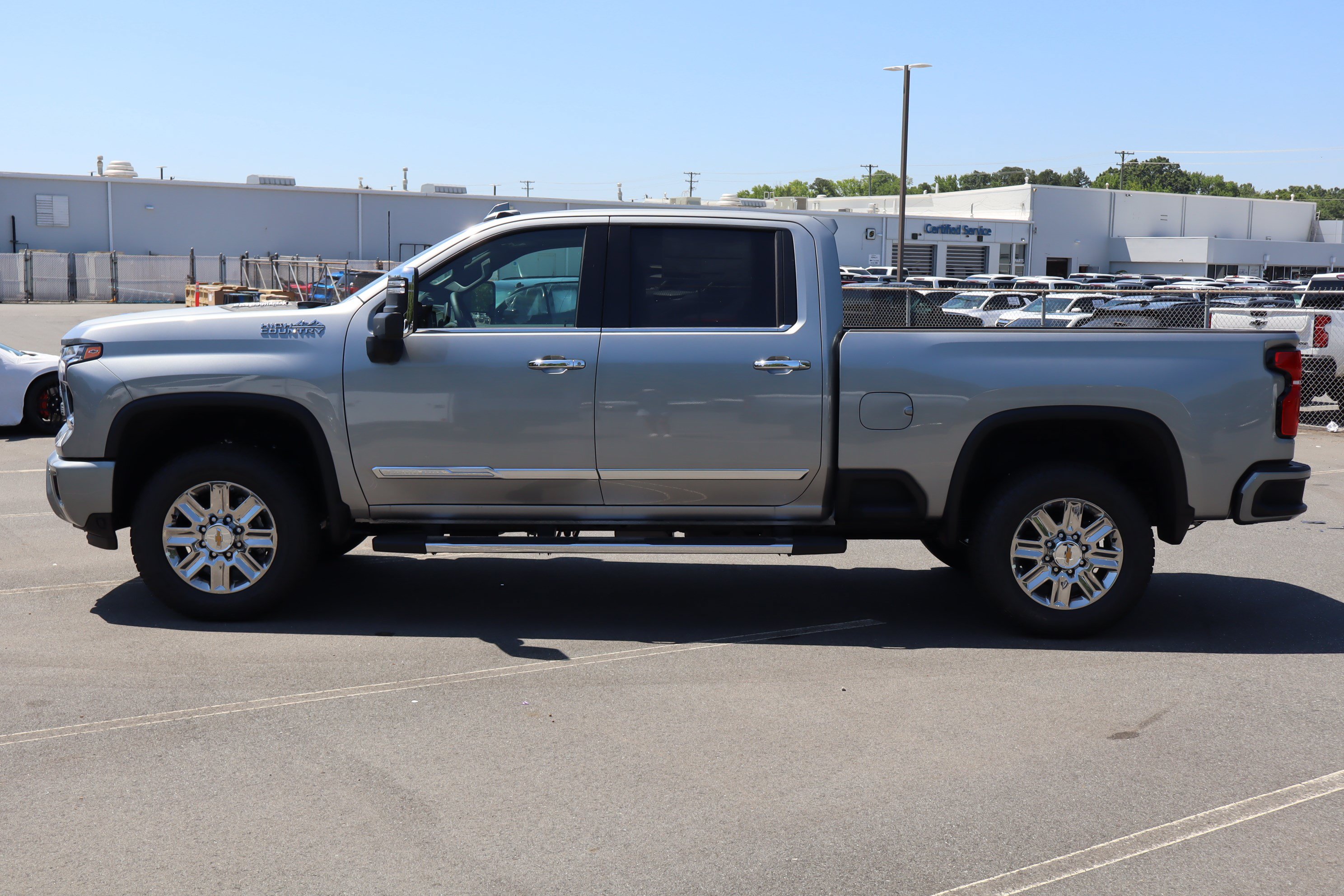 New 2026 Chevrolet Silverado 2500 High Country w/ High Country Premium Package AWD/4WD image 7