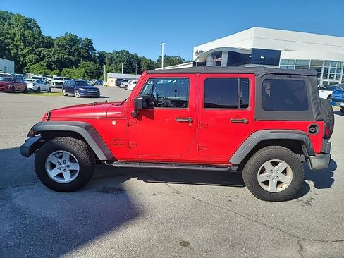 Used 2016 Jeep Wrangler Unlimited Sport w/ Quick Order Package 23S AWD/4WD image 4