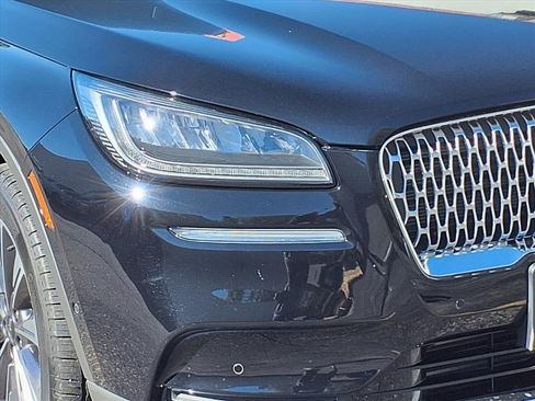 Used 2022 Lincoln Corsair Reserve w/ Equipment Group 201A image 27