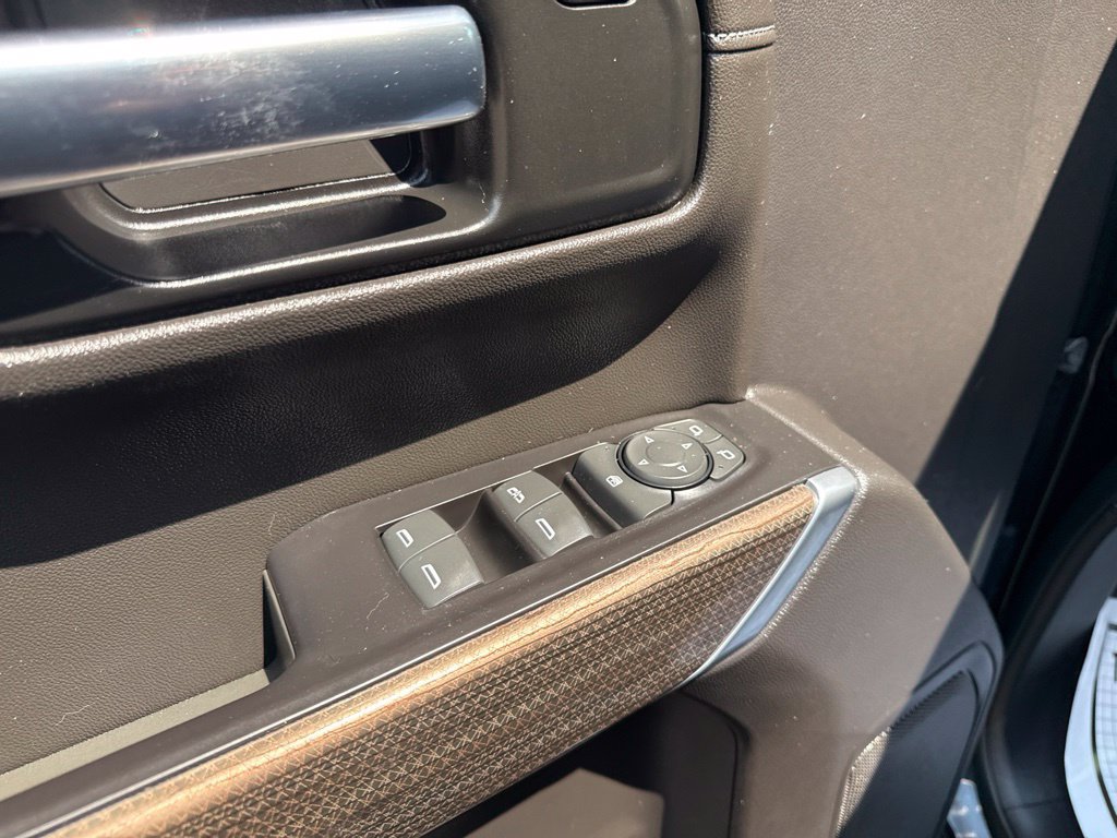 Used 2020 Chevrolet Silverado 1500 LT w/ Texas Edition RWD image 13