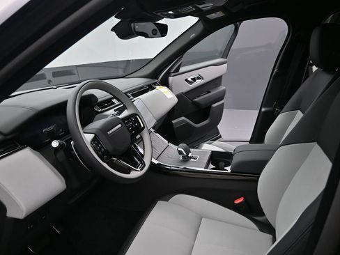New 2026 Land Rover Range Rover Velar Dynamic SE AWD/4WD image 21