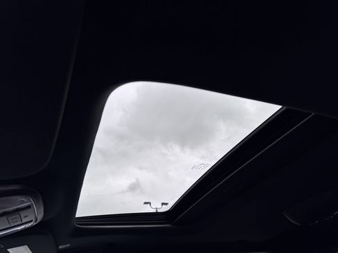 Used 2022 Dodge Durango R/T w/ Trailer Tow Group IV image 22