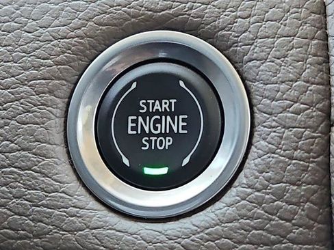 Certified 2021 GMC Yukon Denali image 16