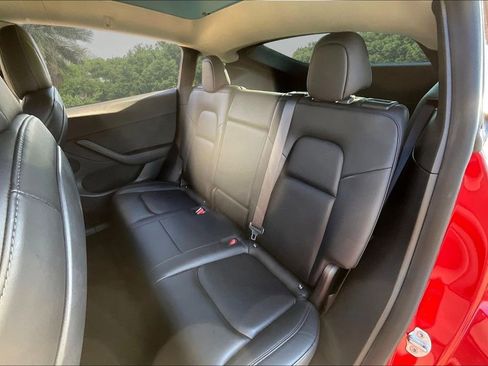 Used 2021 Tesla Model Y Performance image 21