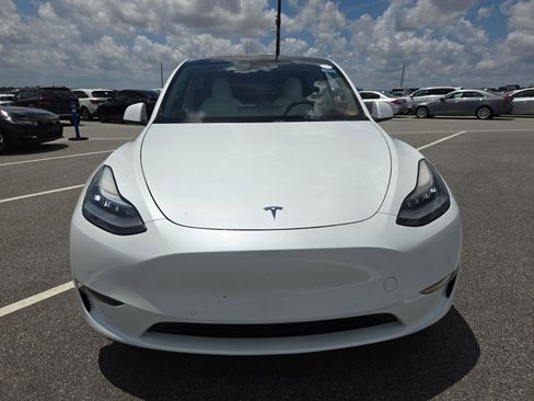 Used 2021 Tesla Model Y Long Range AWD/4WD image 5