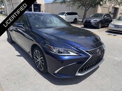 Used 2025 Lexus ES 350 w/ Premium Package
