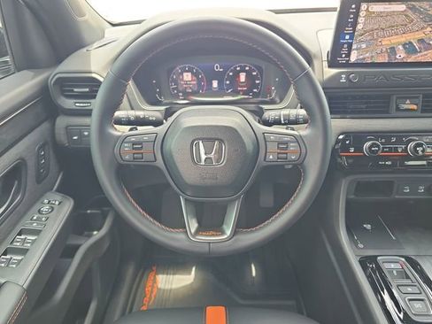 Used 2026 Honda Passport TrailSport image 10