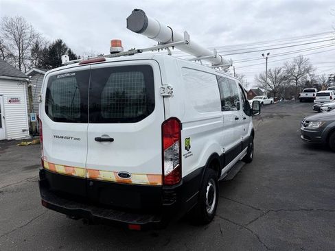 Used 2016 Ford Transit 250 130 Low Roof RWD image 3