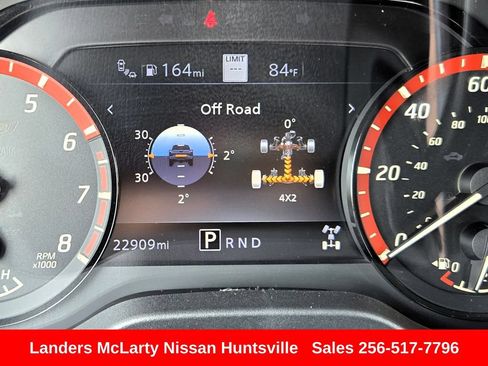 Used 2024 Nissan Titan PRO-4X w/ Pro-4x Convenience Package AWD/4WD image 32