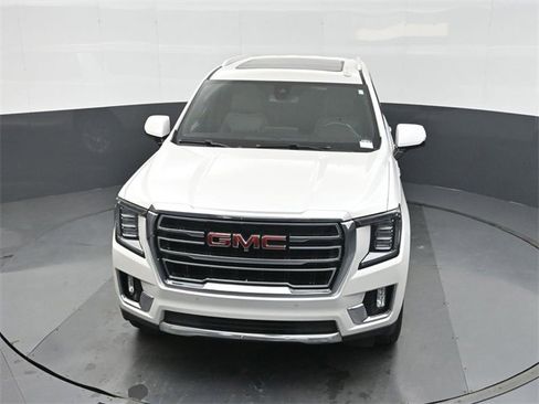 Used 2022 GMC Yukon SLT w/ SLT Luxury Package image 35