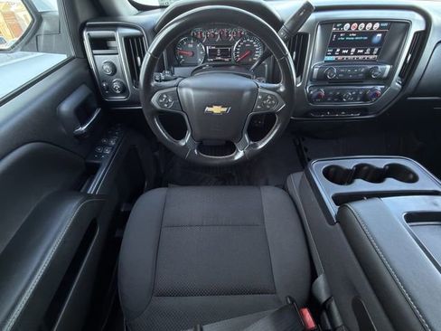 Used 2018 Chevrolet Silverado 1500 LT w/ LT Eassist Package image 12