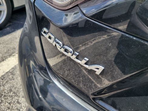 Used 2020 Toyota Corolla SE FWD image 11