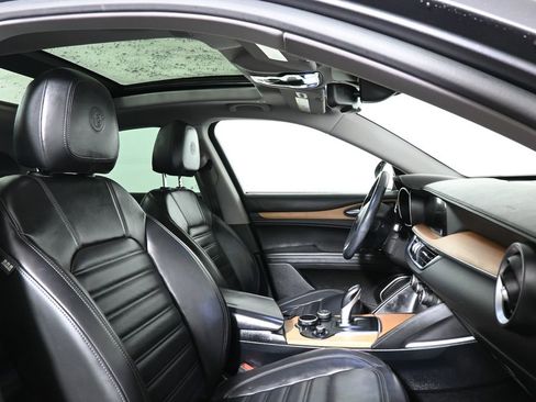 Used 2019 Alfa Romeo Stelvio Ti Lusso w/ Quick Order Package 22X Lusso image 27