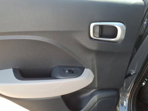 New 2026 Hyundai Venue SEL image 9