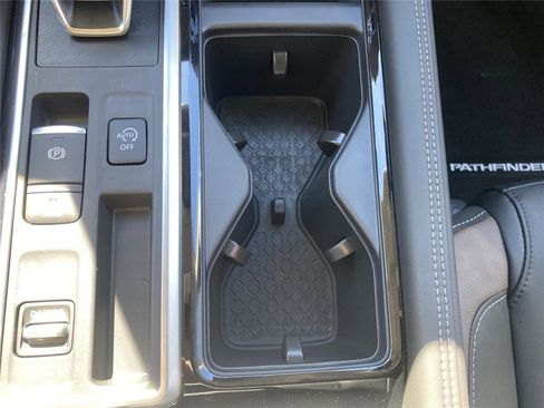 New 2026 Nissan Pathfinder Platinum w/ Cargo Package FWD image 14