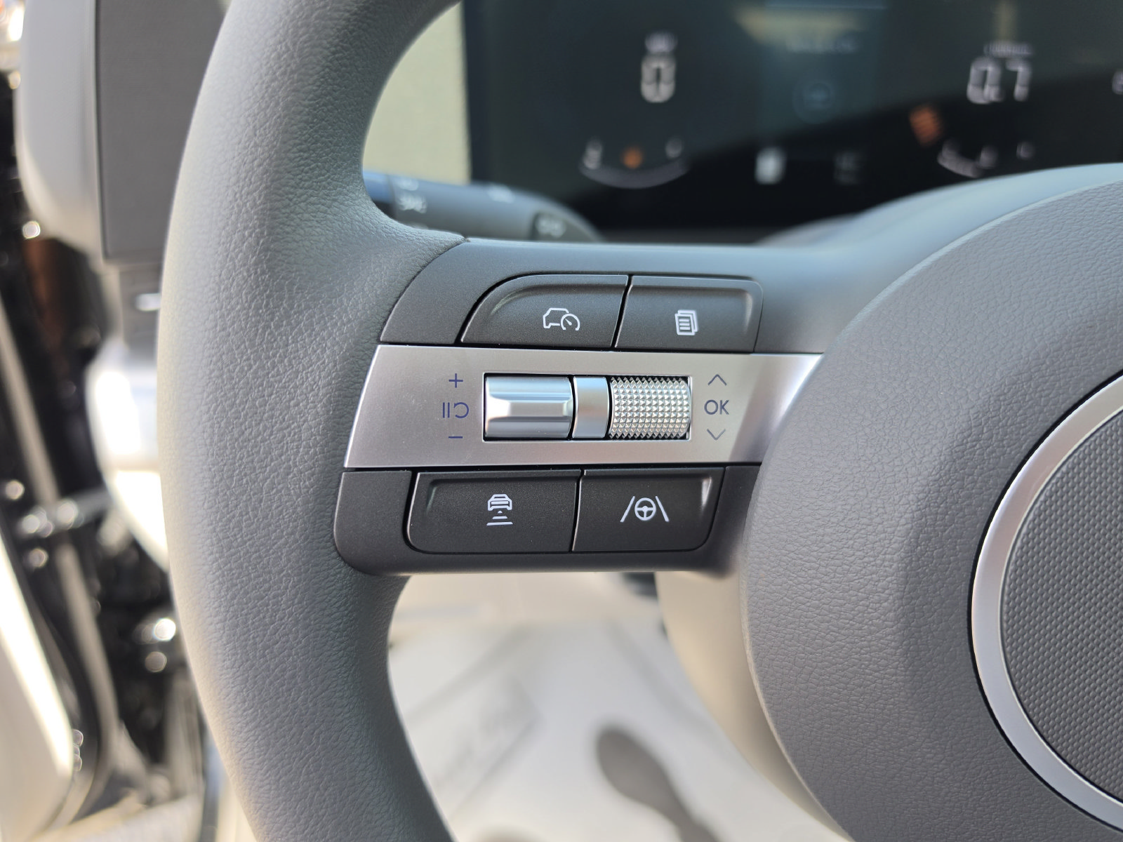New 2027 Hyundai Kona SE FWD image 30