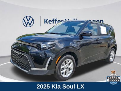 Used 2025 Kia Soul LX w/ LX Technology Package