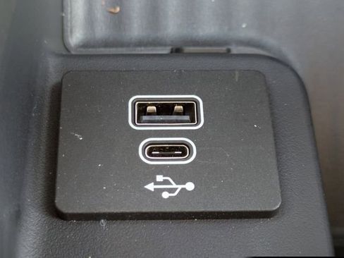 Certified 2025 Ford Expedition Platinum w/ Platinum Ultimate Package image 23